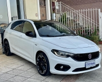 Fiat Tipo 1.6 Mjt S&S 5 porte S-Design (Bicolor - Pak black -Cerchi 18° - Fari Bi-xenon led - retrocamera)