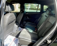 Volkswagen Tiguan 2.0 tdi R-Line 150cv dsg Fari IQ.LIGHT LED MATRIX, Digital Cockpit Pro 10,25", Navigatore