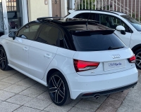 Audi A1 SPB 1.6 TDI 116 CV S.Line Sport "Tetto apribile/panoramico - Fari Xenon Plus full Led - gruppi ottici posteriore a tecnologia led - Bicolor - Cerchi sport da 18 - vetri privacy total - Navi"