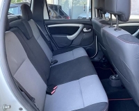 DACIA Duster 1.5 dci Laureate 4x4  "Vetri elettrici - bluetooth - Stereo Mp3 - Comandi stereo al volante -  Mancorrenti"