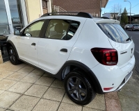 Dacia Sandero 1.5 dci 90 cv Stepway Brave "Navi-Telecamera-Volante in pelle multifunzione - Fari posteriori con tecnologia LED - Luci diurne a LED"