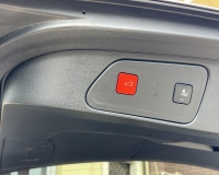PEUGEOT 3008 II 1.5 BlueHDI  Allure Pack s&s 130cv Eat8 Automatica "Retrocamera - vetri privacy - pack cromo - cerchi lega 18 bicolor - Fari full LED" (Auto Aziendale fatturabile con iva deducibile pari al nuovo)