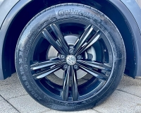 Volkswagen Tiguan R/Line Pack Black Exterior 2.0 TDI SCR (150 CV) DSG "Fari LED - Digital Cockpit Pro 10,25", pak black - cerchi da 19°"